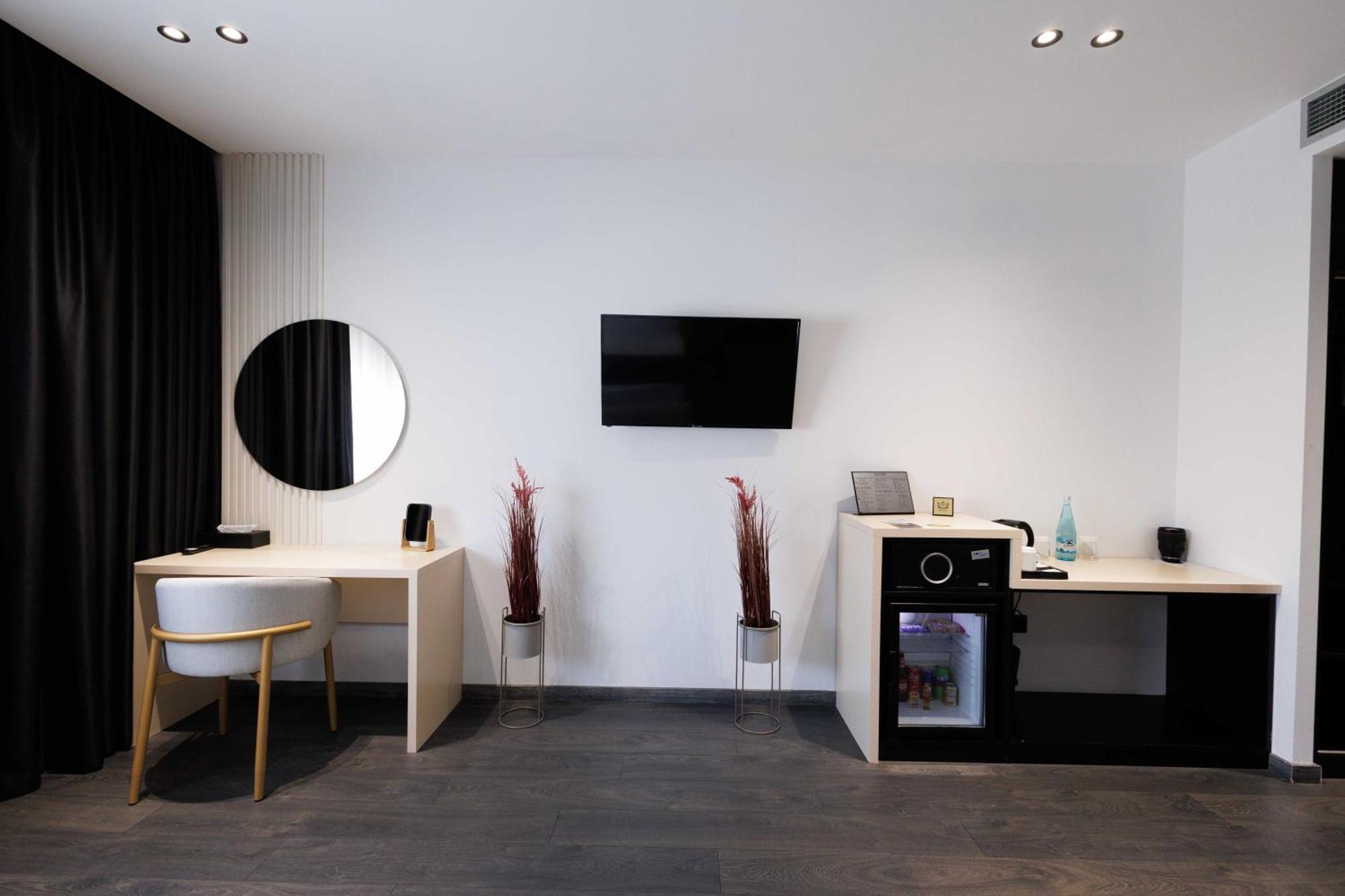 Destiny Hotel & Spa Yzberishti Extérieur photo